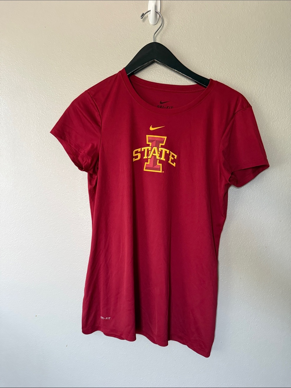 Nike Women’s Iowa State Cyclones Dri-Fit Short Sleeve Shirt Medium